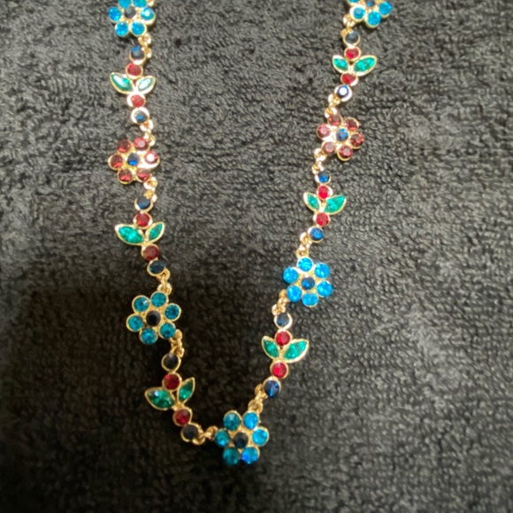 (NEW) LIZ CLAIBORNE FLOWER KNECKLACE - Picture 2 of 4